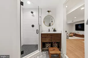 370 Holmes Dr NW, Vienna, VA 22180 - Photo 56