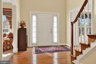 9910 Rustic Rail Ln, Vienna, VA 22181 - Photo 2