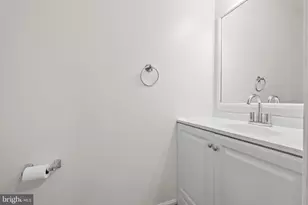 2880 Kelly Square, Vienna, VA 22181 - Photo 10