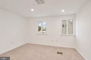 8737 Redman St, Springfield, VA 22153 - Photo 46