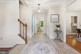 6404 Phillip Ct, Springfield, VA 22152 - Photo 6