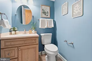 6404 Phillip Ct, Springfield, VA 22152 - Photo 30