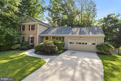 6404 Phillip Court, Springfield, VA 22152 - Photo 2