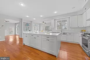 403 Madison St, Herndon, VA 20170 - Photo 8