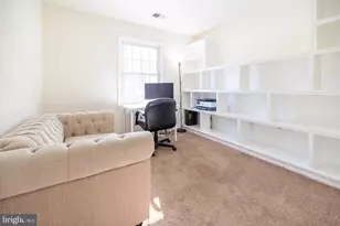 8009 Bethelen Woods Ln, Springfield, VA 22153 - Photo 14