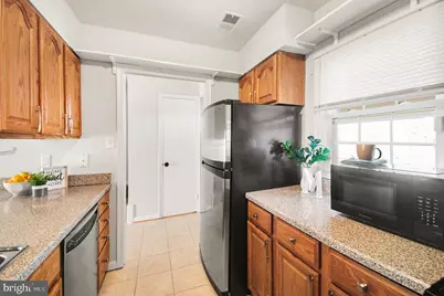 14431 Saint Germain Drive, Centreville, VA 20121 - Photo 4