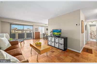 3101 S Manchester Street #906, Falls Church, VA 22044 - Photo 1