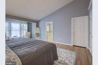 8410 Chaucer House Court, Lorton, VA 22079 - Photo 32