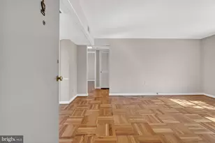 6610 E Wakefield Dr, Alexandria, VA 22307 - Photo 2