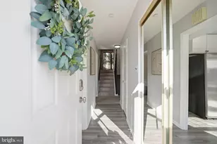 4418 Airlie Way, Annandale, VA 22003 - Photo 4