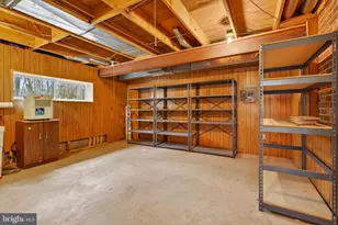 11203 Leatherwood Dr, Reston, VA 20191 - Photo 42