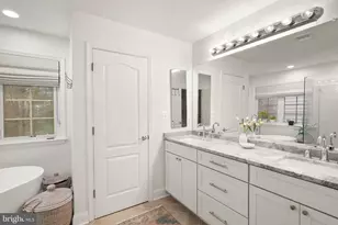 9969 Cyrandall Dr, Oakton, VA 22124 - Photo 26