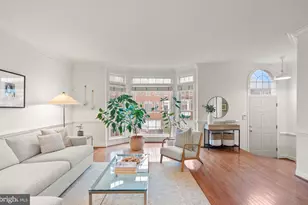 9969 Cyrandall Dr, Oakton, VA 22124 - Photo 8