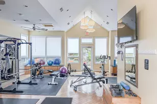 10300 Appalachian Cir, Oakton, VA 22124 - Photo 36