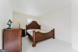 10300 Appalachian Cir, Oakton, VA 22124 - Photo 18