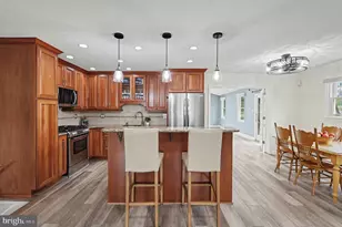 5633 Inverchapel Rd, Springfield, VA 22151 - Photo 8