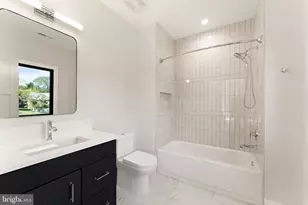 917 Timber Ln SW, Vienna, VA 22180 - Photo 36