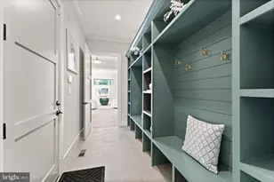 917 Timber Ln SW, Vienna, VA 22180 - Photo 20