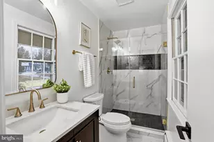 11328 Vale Rd, Oakton, VA 22124 - Photo 16