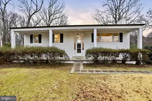 11328 Vale Rd, Oakton, VA 22124 - Photo 2