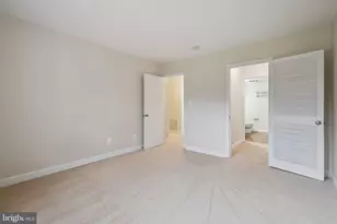 8312 Kingsgate Rd, Springfield, VA 22152 - Photo 18