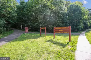 8312 Kingsgate Rd, Springfield, VA 22152 - Photo 50