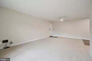 8312 Kingsgate Rd, Springfield, VA 22152 - Photo 14