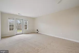 8312 Kingsgate Rd, Springfield, VA 22152 - Photo 12