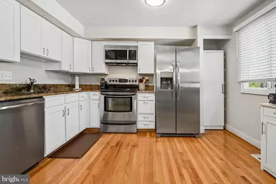 8160 Curving Creek Court, Springfield, VA 22153 - Photo 16