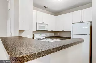 2765 Centerboro Dr, Vienna, VA 22181 - Photo 6
