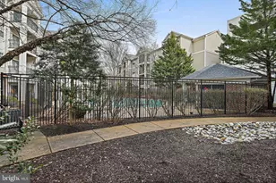 12957 Centre Park Cir, Herndon, VA 20171 - Photo 24