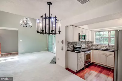 12101 Greenwood Court #302, Fairfax, VA 22033 - Photo 6