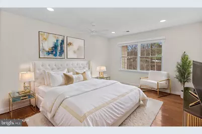 10317 Brittenford Drive, Vienna, VA 22182 - Photo 18