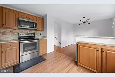 9071 Loreleigh Way, Fairfax, VA 22031 - Photo 14