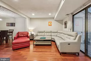 5678 Independence Cir, Alexandria, VA 22312 - Photo 8