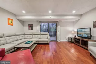 5678 Independence Cir, Alexandria, VA 22312 - Photo 2