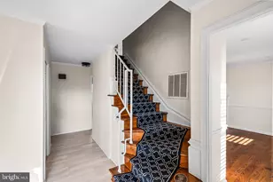 8805 Teresa Ann Ct, Alexandria, VA 22308 - Photo 6