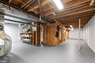 8805 Teresa Ann Ct, Alexandria, VA 22308 - Photo 46