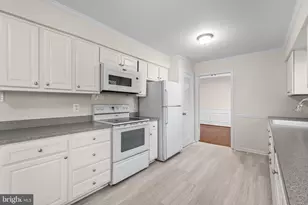 8805 Teresa Ann Ct, Alexandria, VA 22308 - Photo 20