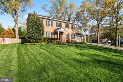 8805 Teresa Ann Court, Alexandria, VA 22308 - Photo 2