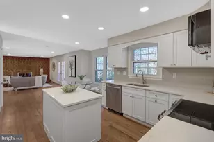 7820 Antiopi St, Annandale, VA 22003 - Photo 12