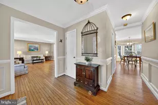 7923 Donegal Ln, Springfield, VA 22153 - Photo 6