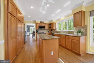 7923 Donegal Ln, Springfield, VA 22153 - Photo 12