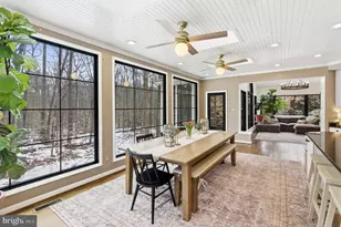 6813 Brimstone Ln, Fairfax Station, VA 22039 - Photo 10