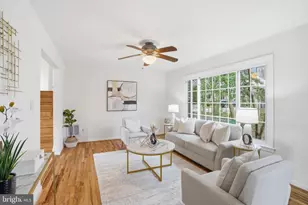 9502 Wallingford Dr, Burke, VA 22015 - Photo 8