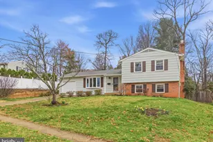 9204 Ashmeade Dr, Fairfax, VA 22032 - Photo 2