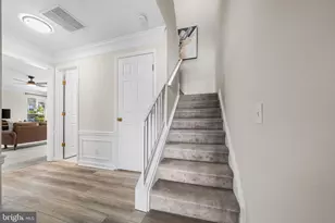 9247 Cardinal Forest Ln, Lorton, VA 22079 - Photo 4