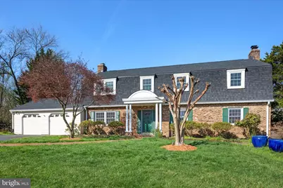 3022 Fox Den Lane, Oakton, VA 22124 - Photo 2