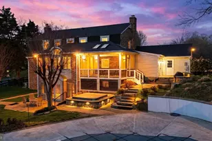 3022 Fox Den Ln, Oakton, VA 22124 - Photo 2