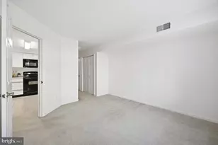11240 Harbor Ct, Reston, VA 20191 - Photo 16